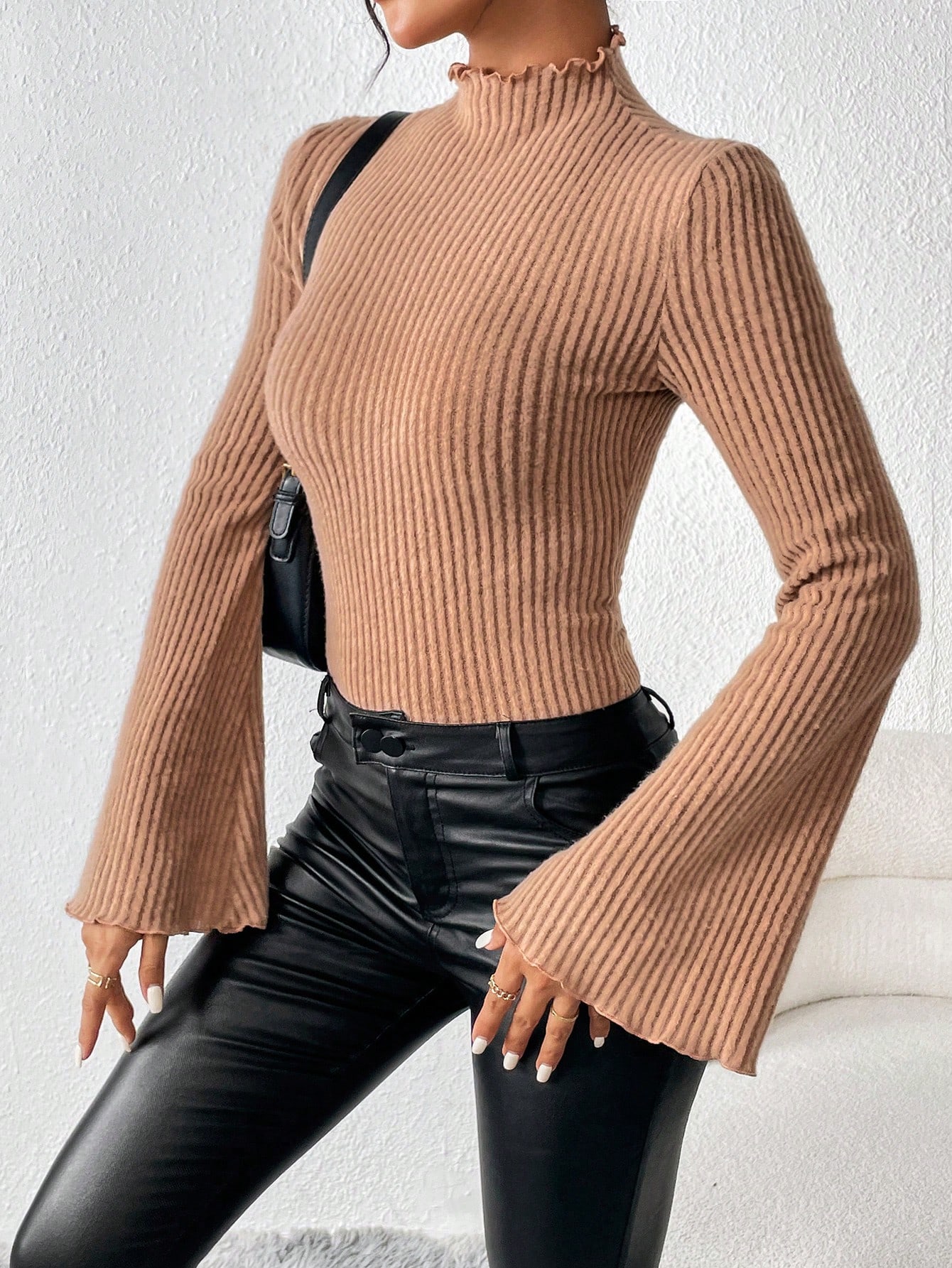 Женский трикотажный боди цвета – обзор и цена Turtleneck Bodysuit