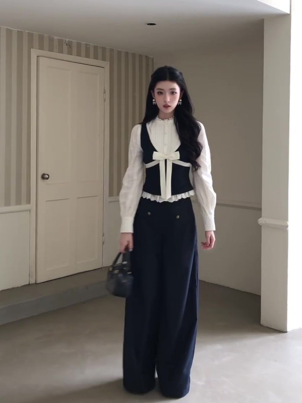 Элегантный британский комплект – обзор и цена Puff Sleeve Blouse