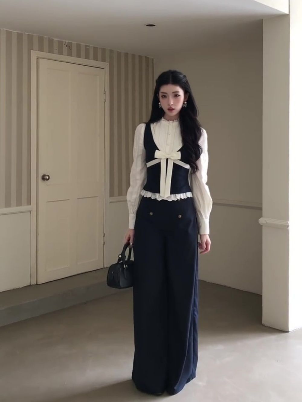 Элегантный британский комплект – обзор и цена Puff Sleeve Blouse